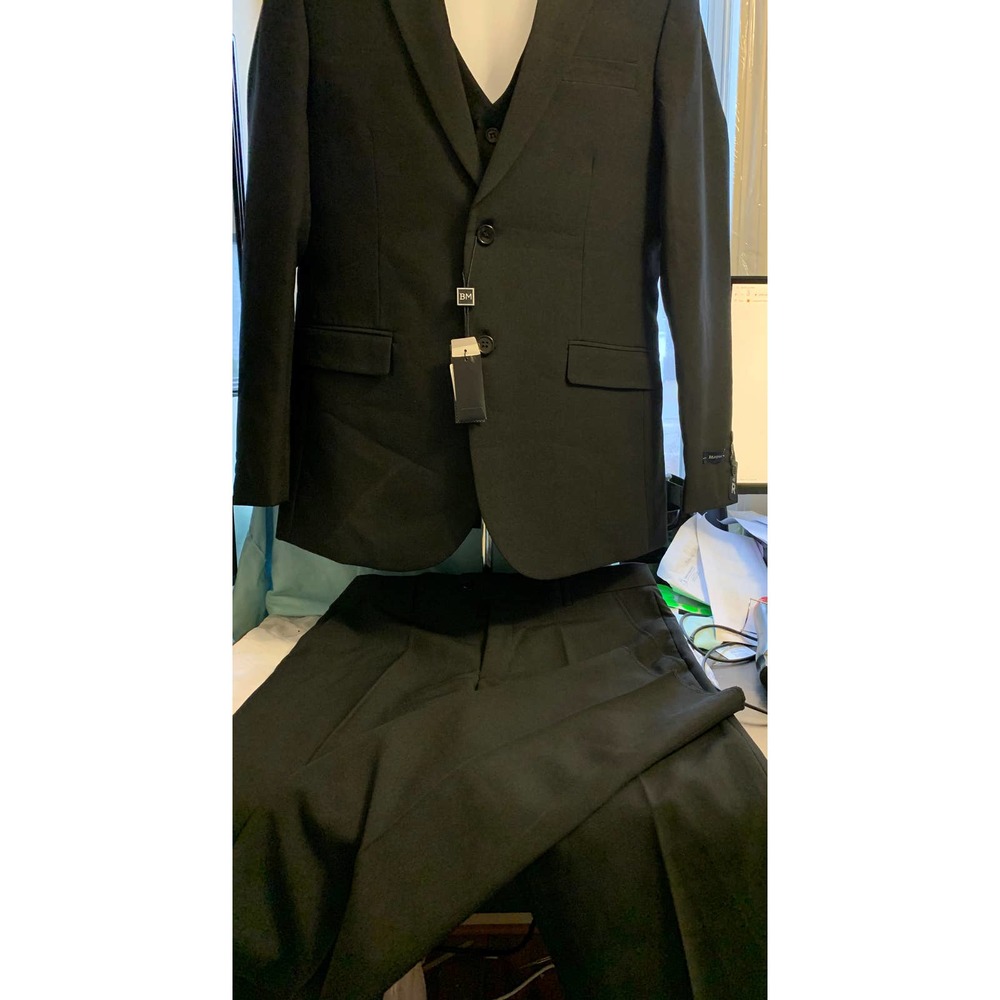 Men's Braveman 3pc suit  40R/34W NWT